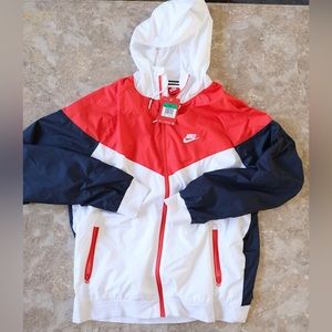 Nike Windbreaker. NEW with Tags